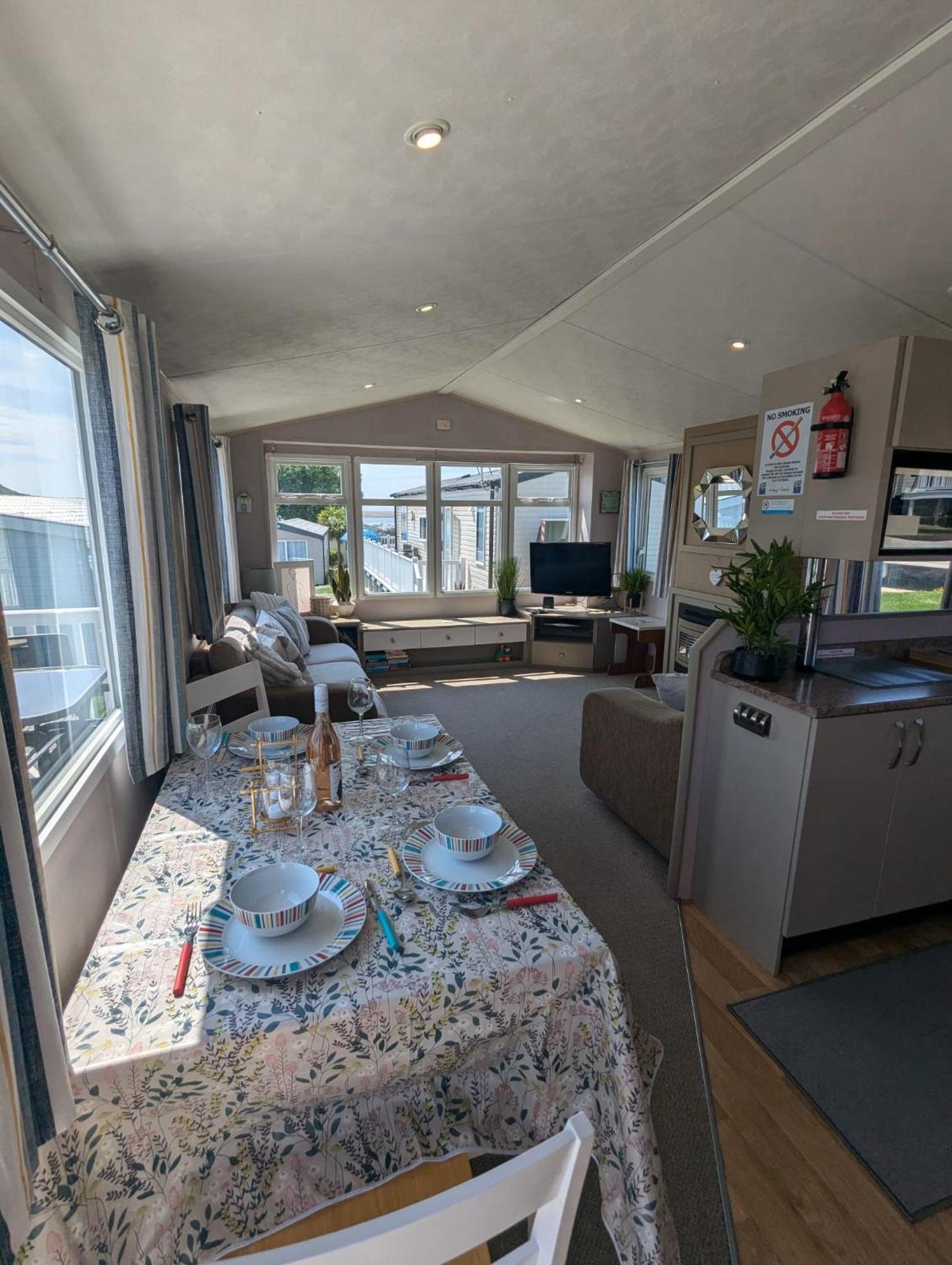 Lovely Family Dog Friendly Caravan On Littlesea Holiday Park Weymouth Haven Wyke Regis Dış mekan fotoğraf