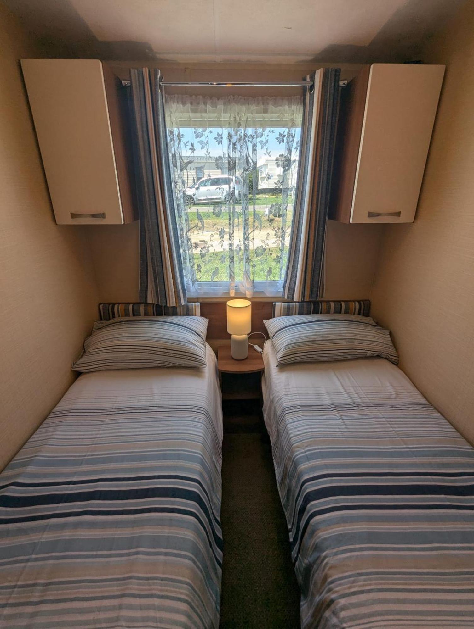 Lovely Family Dog Friendly Caravan On Littlesea Holiday Park Weymouth Haven Wyke Regis Dış mekan fotoğraf